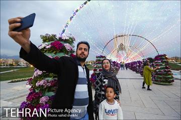 میدان آزادی به استقبال بهار رفت 18