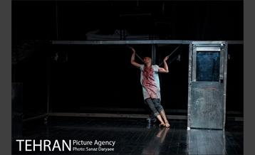 نمایش مستاجر‎ 14