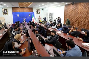 نشست خبری مدیر عامل منطقه فرهنگی و گردشگری عباس‌آباد 8