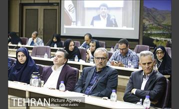 نشست صمیمی شهردار منطقه یک با خبرنگاران و اصحاب رسانه 4