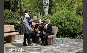 بوستان نیاوران در یک روز آفتابی 4