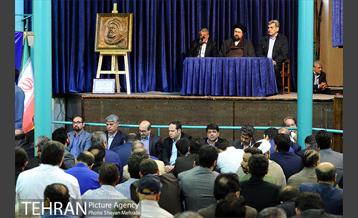 تجدید بیعت شهردار و مدیران شهری با آرمان های حضرت امام خمینی(ره) 21