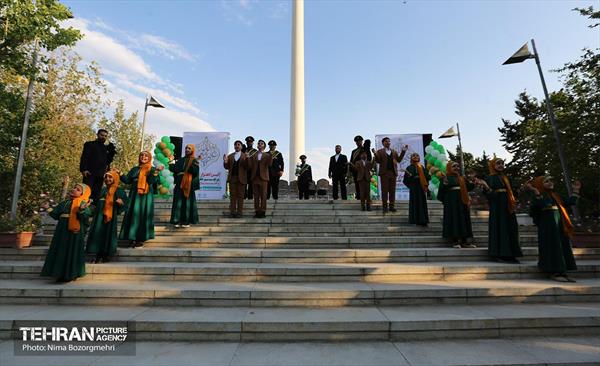 اهتزاز پرچم علوی در آستانه عید غدیر خم 15