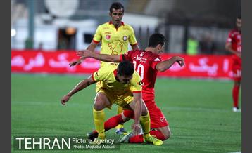 دیدار پرسپولیس و نفت تهران در لیگ برتر فوتبال 10