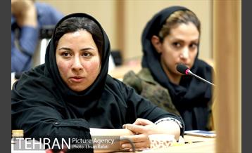 نشست هم اندیشی مهندس عارف نیا با خبرنگاران حوزه شهری 23