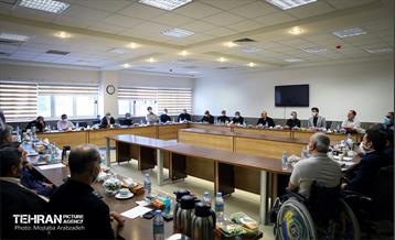 بازدید شهردار تهران از آسایشگاه جانبازان بقیه الله 8