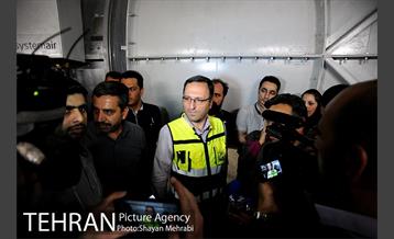 شبگردی اصحاب رسانه در خط 7 مترو تهران 9