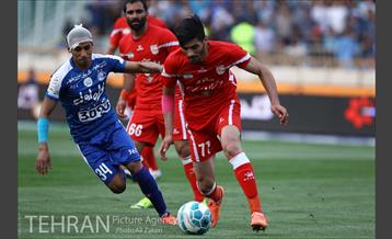 دیدار استقلال و تراکتورسازی در لیگ برتر فوتبال 31