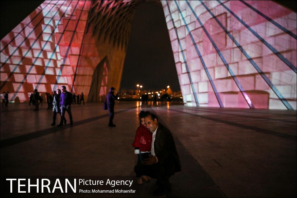 نور افشانی برج آزادی  17