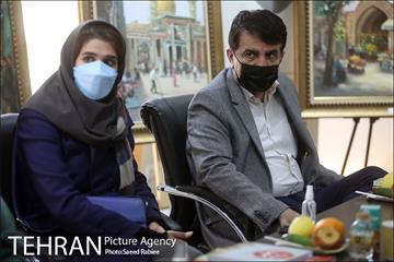 تقدیر از داوران پنجمین دوره جایزه خشت طلایی تهران 11