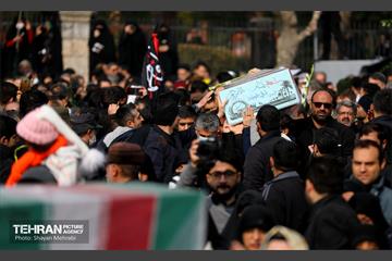 تشییع پیکر ۲۰۰ شهید گمنام دفاع مقدس در تهران 41