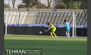 دیدار پیکان و استقلال در لیگ برتر فوتبال 25