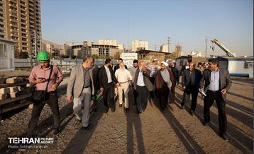 بازدید اعضای شوراهای شهر مراکز استان‌ها از کارگاه خط ۱۰ مترو تهران 4