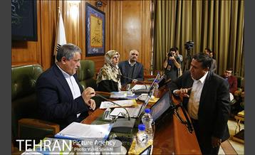 جلسه شورای شهر با حضور شهردار تهران   6