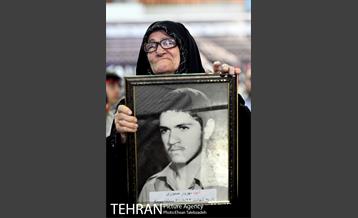 آیین نواختن زنگ دانش آموز شهید با حضور دکتر نجفی 10