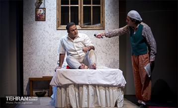 نمایش «تختی در اتاق 23 هتل آتلانتیک» 27