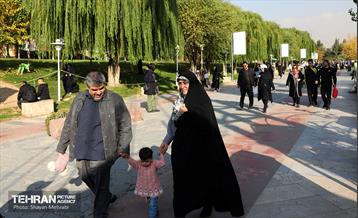 همایش‌ پیاده‌روی خانوادگی کارکنان شهرداری تهران 21