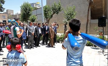 افتتاح بوستان شهدای خدمت و ۲۱۰ پروژه منطقه ۱۰ 15