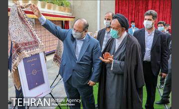 آئین افتتاح موزه اسناد انتشارات علمی و فرهنگی 37