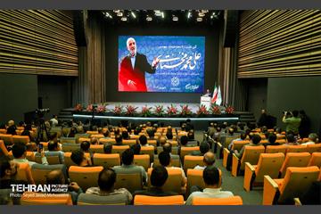 آیین تقدیر از چهار دهه خدمات علی محمد مختاری 16