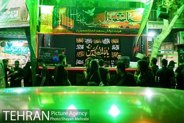 عزاداری شب پنجم ماه محرم در محله گرگان 11