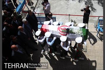 تشییع پیکر بهمن گلبارنژاد دوچرخه سوار ملی پوش ایران در پارالمپیک‎ 2