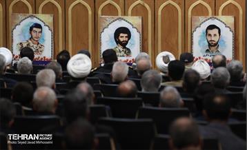 همایش‌ هم‌اندیشی دفاع مردم‌پایه با محوریت خانواده 10