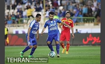 دیدار استقلال و فولاد خوزستان در لیگ برتر فوتبال 22