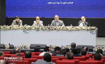 هم اندیشی صمیمانه شهردار تهران با سازندگان شهر 30