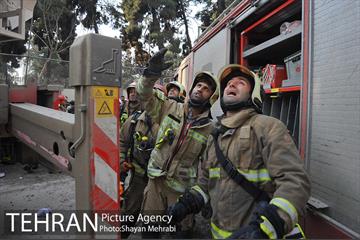 ساختمان پلاسکو فرو ریخت-1 9