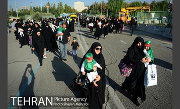 مراسم شیرخوارگان حسینی در مصلی تهران 7