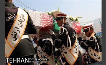 مراسم تشییع پیکر دو شهید گمنام در شهرک چیتگر 13