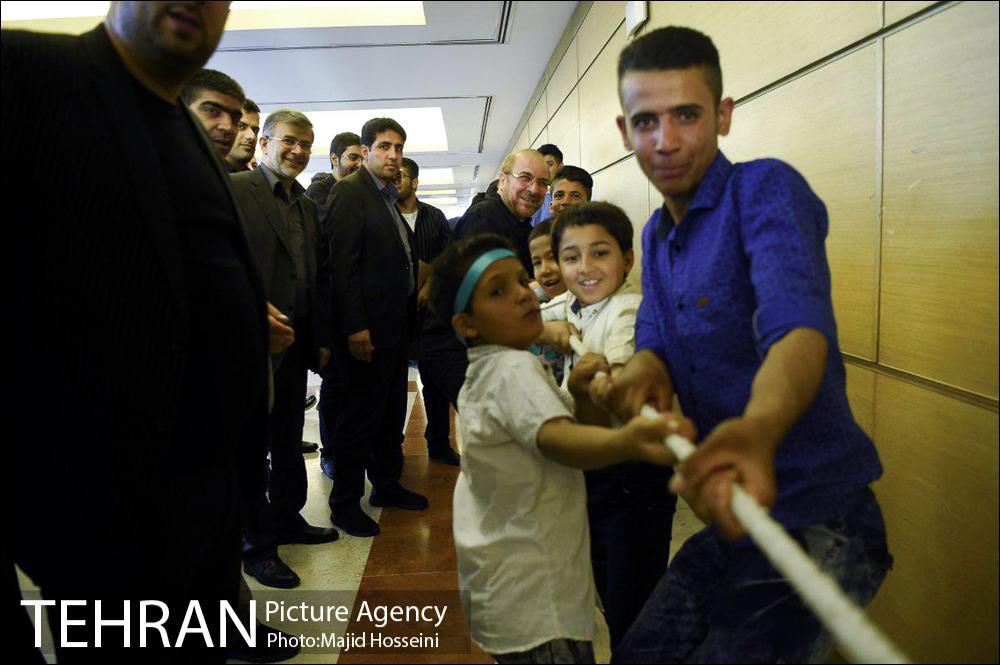 ‪ بازدید دکتر قالیباف از نمایشگاه برج میلاد و دیدار با کودکان کار‬ 6