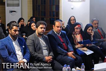 تقدیر از همکاران نویسنده و رونمایى از دوهفته نامه همگامان 20