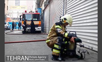 پایان عملیات اطفای حریق ساختمان برق حرارتی میدان ولیعصر 11