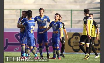 دیدار راه آهن و نفت تهران در لیگ برتر فوتبال 9