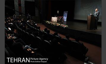 همایش تجلیل از بانوان فعال محلات 8