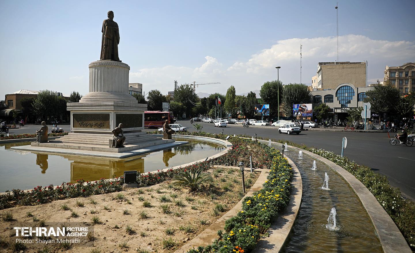 میدان رازی (گمرک) 12