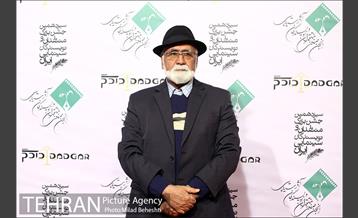 فرش قرمز سیزدهمین جشن بزرگ منتقدان و نویسندگان سینمایی ایران 16