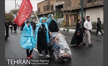 راه پیمایی مردم تهران در روز اربعین  16