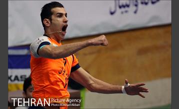 دیدار تیم های والیبال سایپا تهران و صالحین ورامین