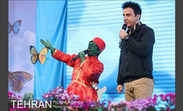 اجرای برنامه عموپورنگ در بوستان زندگی محله هرندی 5