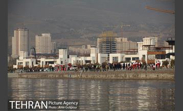 سقوط بالگرد در دریاچه شهدای خلیج فارس