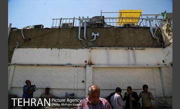 رفع خطر طبقه سوم پاساژ 102 در خیابان امام خمینی(ره)  5