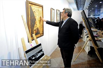 بازدید شهردار تهران از نمایشگاه دستاوردهاى هنرى زنان هنرمند داراى معلولیت 11