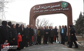 بازدید نخبگان منطقه ۵ از پروژه‌های عمرانی 57