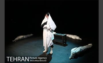 نمایش رویاهای دم صبح 9