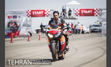 رقابت های جایزه بزرگ اتومبیلرانی  و موتور سواری رشته درگ 11