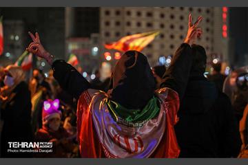 شادی یک صعود 22