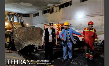 تلاش شبانه برای نجات آتش نشانان بازمانده در پلاسکو 4